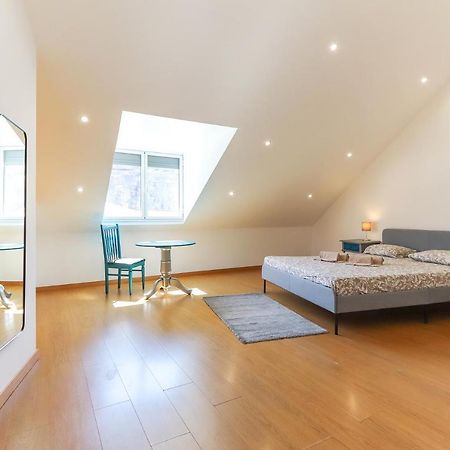 Vita Portucale ! Concept Apartment Campo Ourique Лиссабон Экстерьер фото