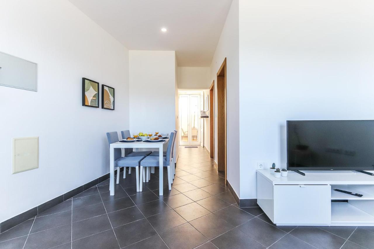 Vita Portucale ! Concept Apartment Campo Ourique Лиссабон Экстерьер фото