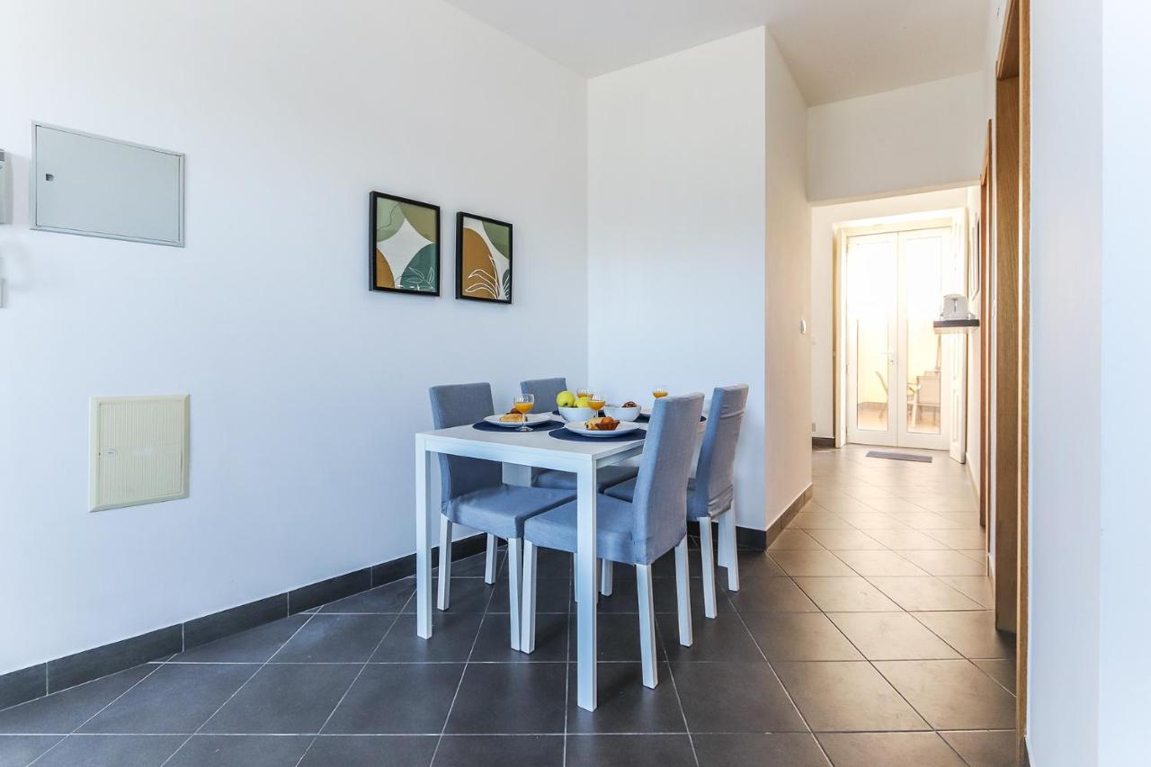 Vita Portucale ! Concept Apartment Campo Ourique Лиссабон Экстерьер фото